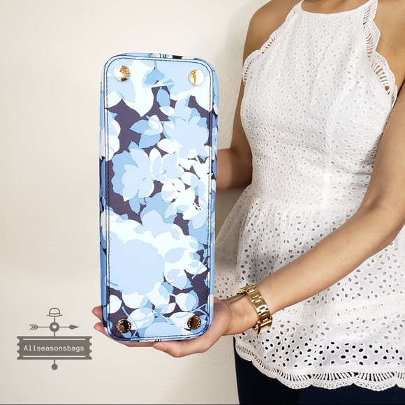 NWT Michael Kors Xs Hailee Satchel Crossbody Navy - Picture 4 of 8